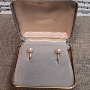 Cultra 12K GF Pearl Screw Back Earring in Original Box Vintage
